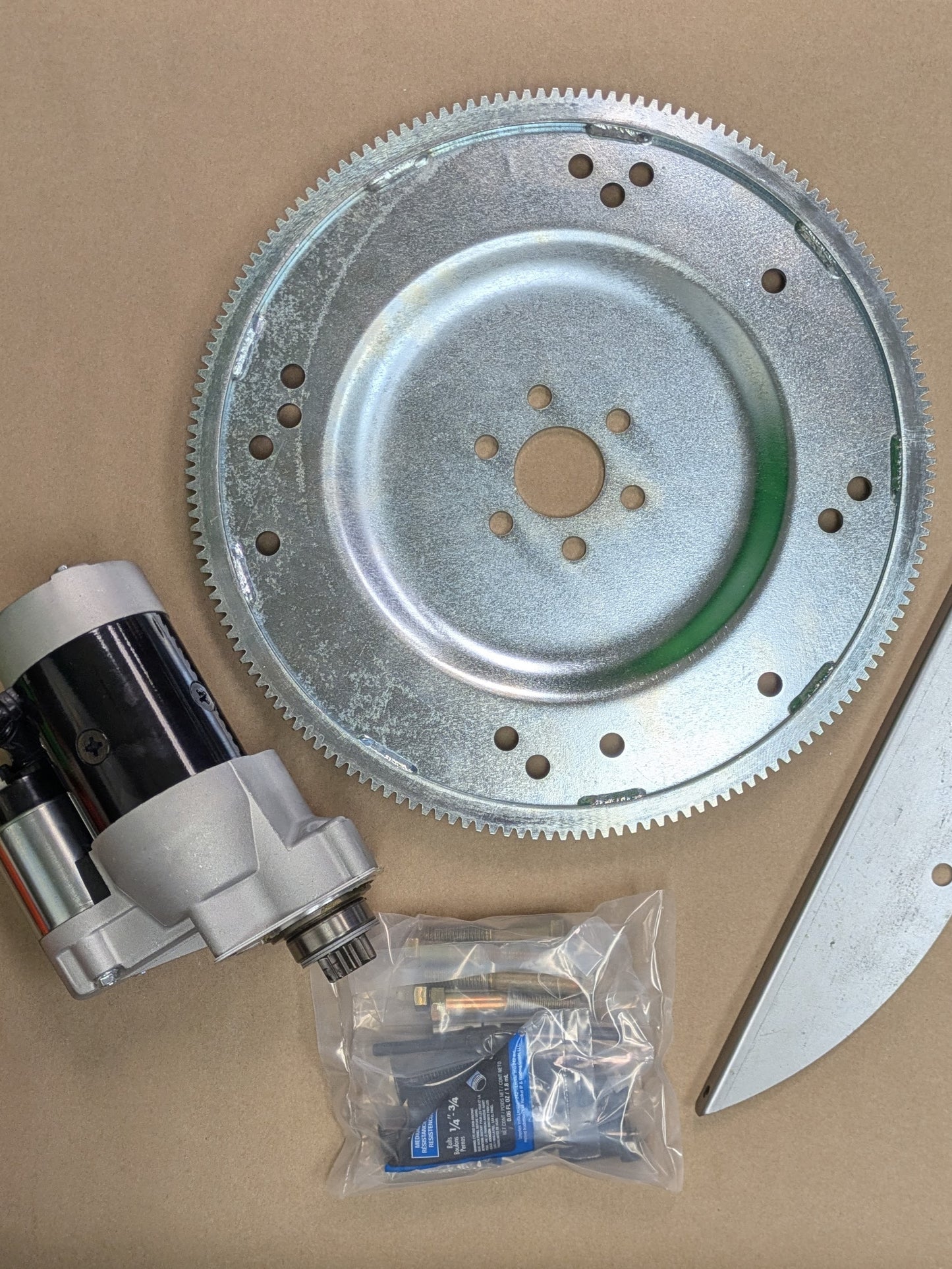Ford Modular (Coyote) to Chevy/GM (ref.TH350/TH400) V8 Automatic Transmission Adapter Kit