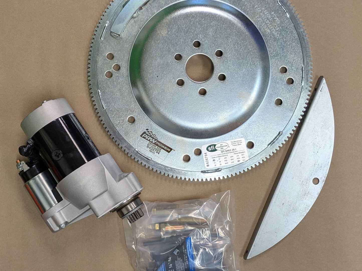 Ford Modular (Coyote) to Chevy/GM (ref.TH350/TH400) V8 Automatic Transmission Adapter Kit